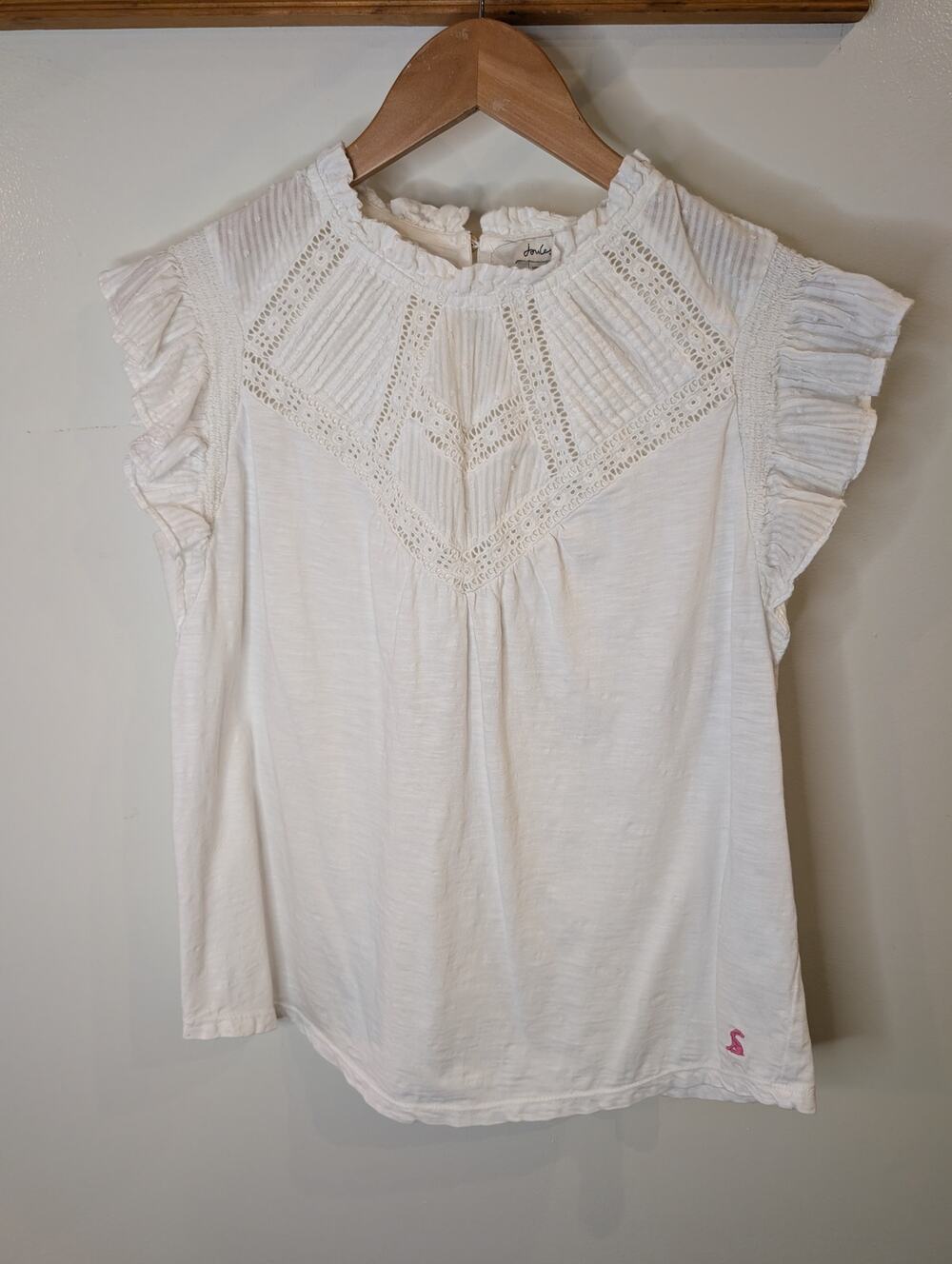 Joules White Eyelet Lace Ruffle Sleeve Top Cotton Gold Bee Button US 6